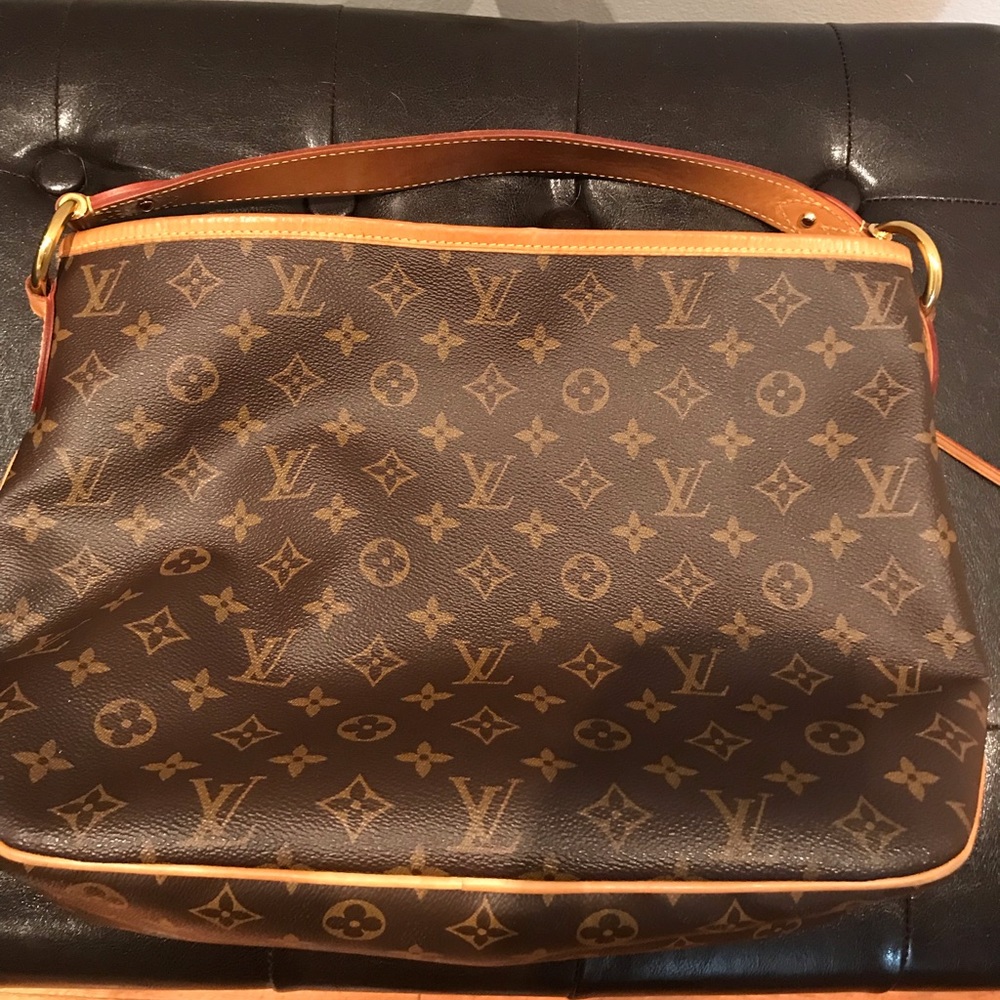 Delightful PM Monogram PIvionne